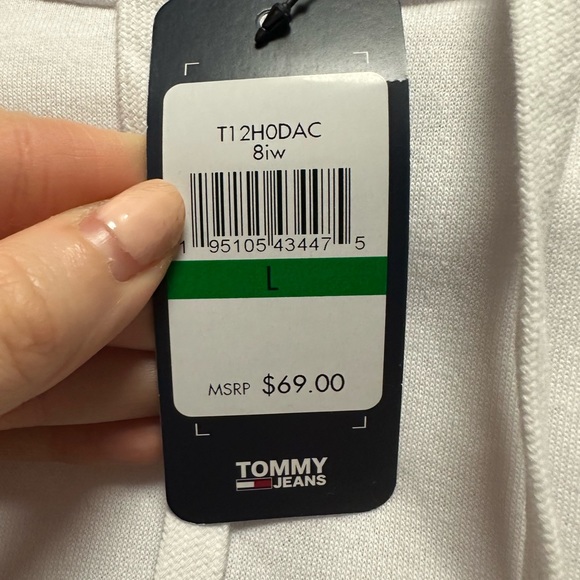 NWT ice white Tommy cropped hoodie size L - Picture 3 of 4
